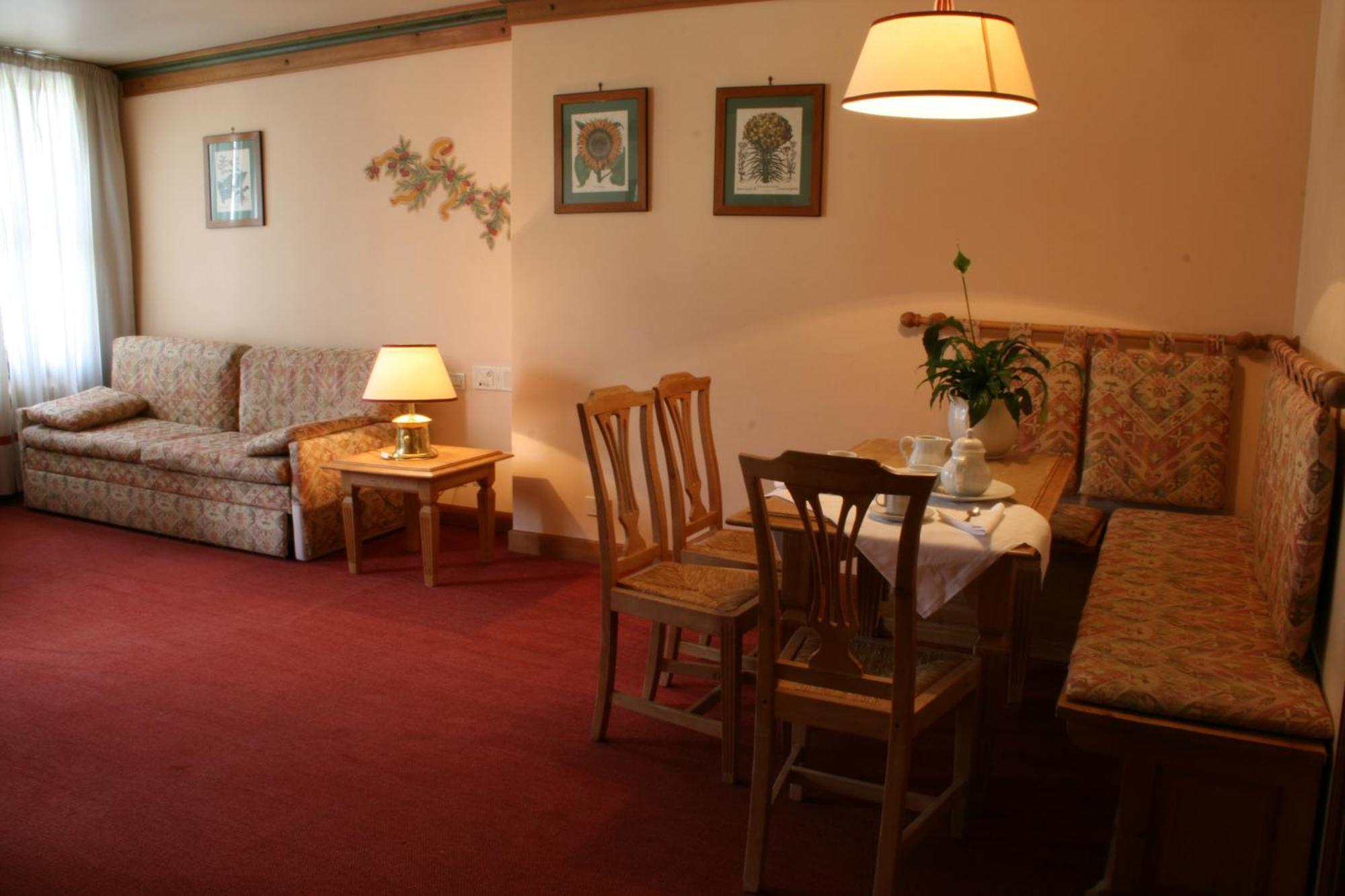 Rta Hotel Catturani Madonna Εξωτερικό φωτογραφία