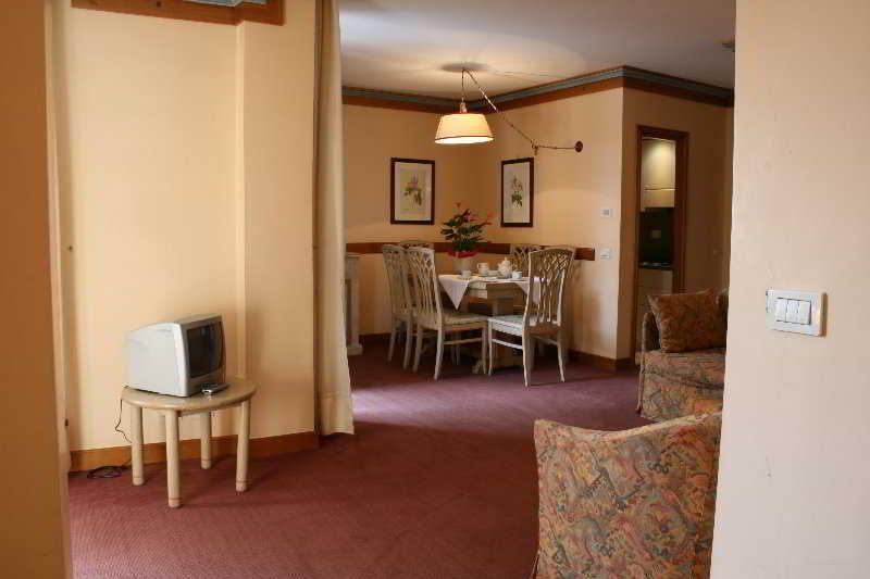 Rta Hotel Catturani Madonna Εξωτερικό φωτογραφία